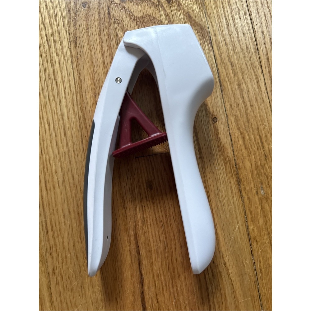 Zyliss Garlic Press White Grey Hard Plastic- Excellent Press
